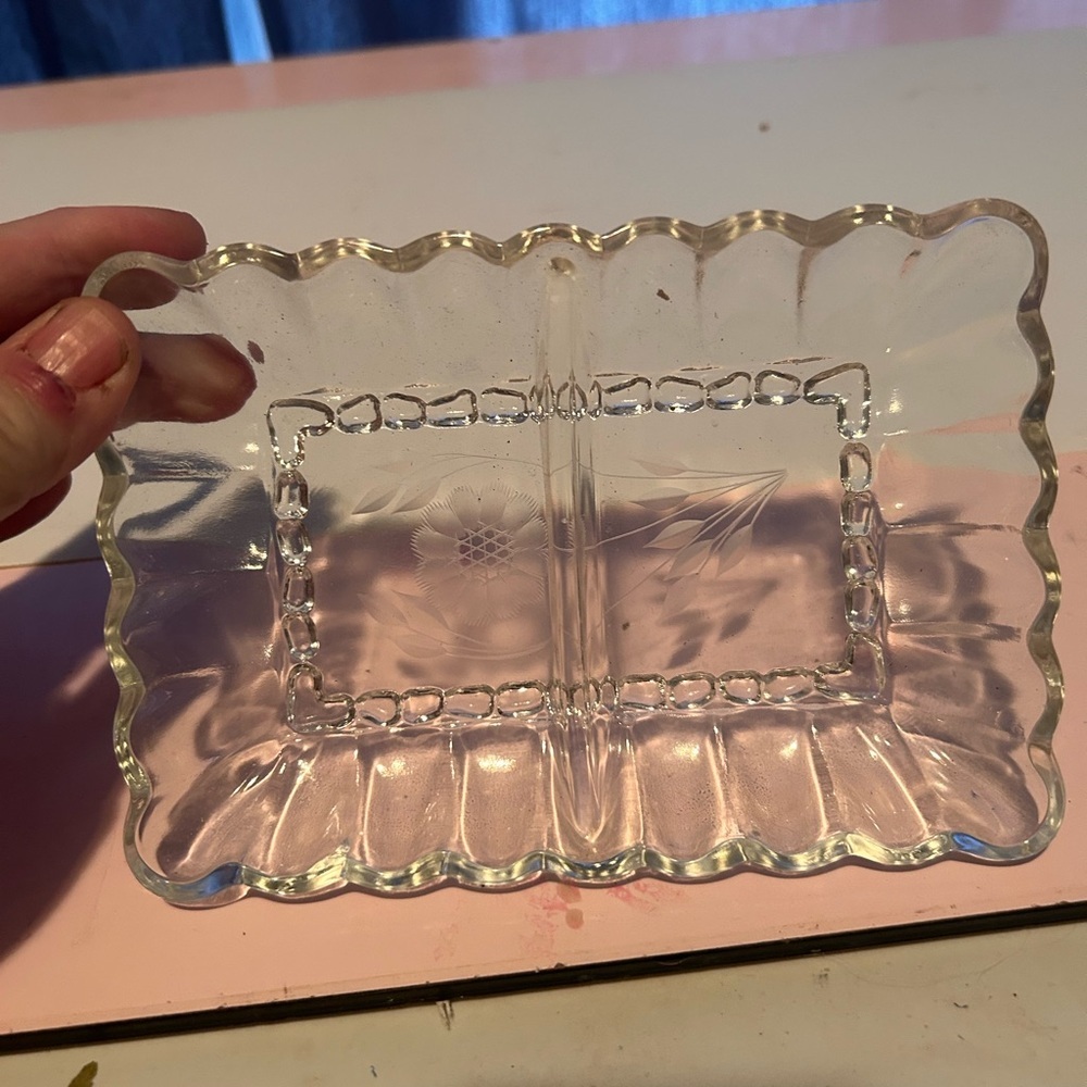 Elegant vintage two- compartment etched glass pickle dish-preloved